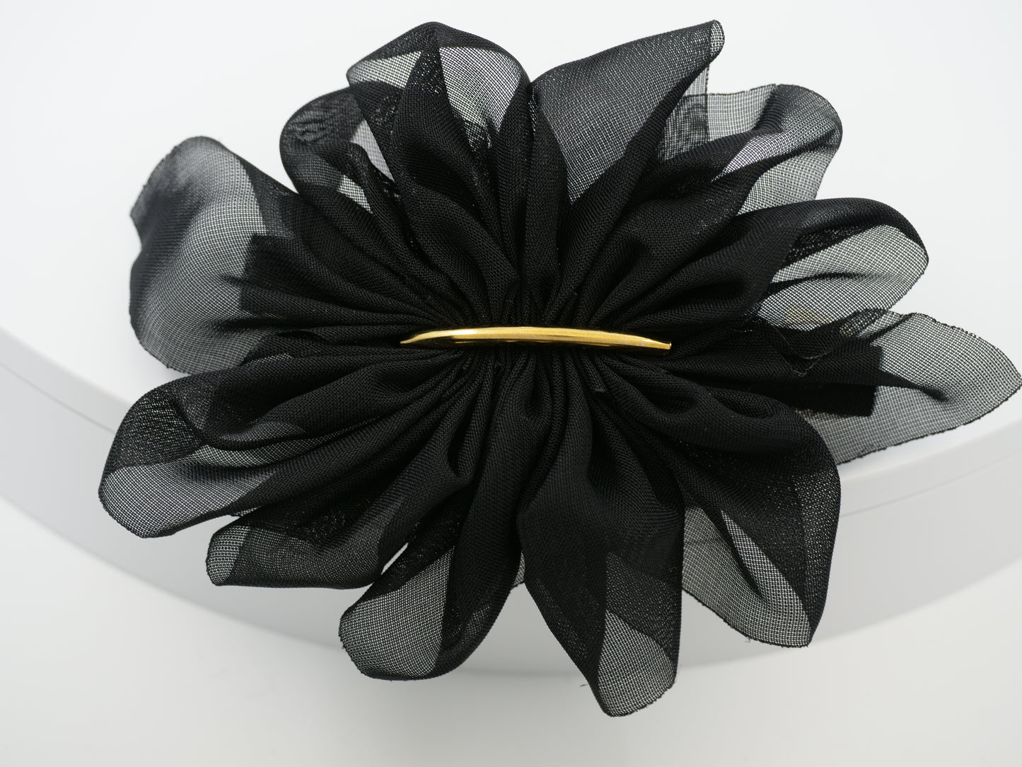 Haarclip in Blumen-Optik Schwarz